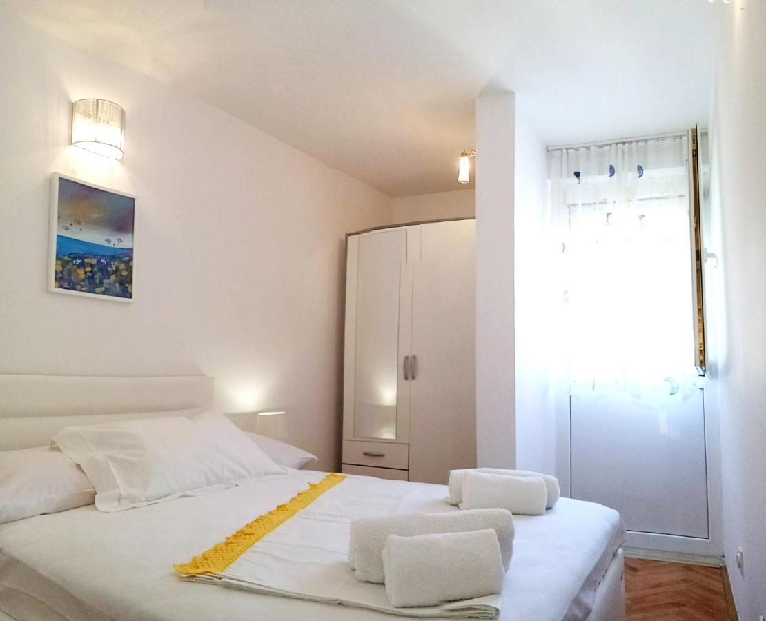 Newly Renovated Apartment "Marin" In The Center! Omiš Buitenkant foto