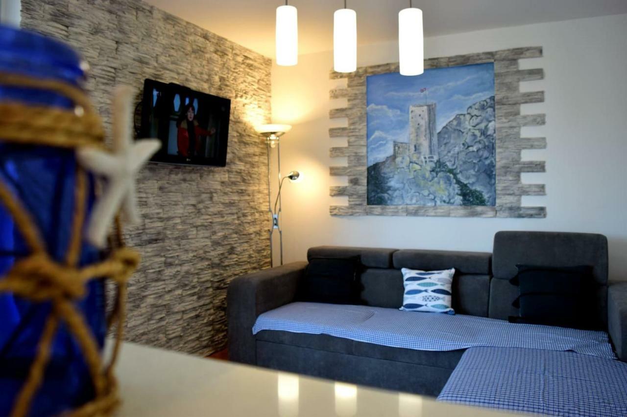 Newly Renovated Apartment "Marin" In The Center! Omiš Buitenkant foto