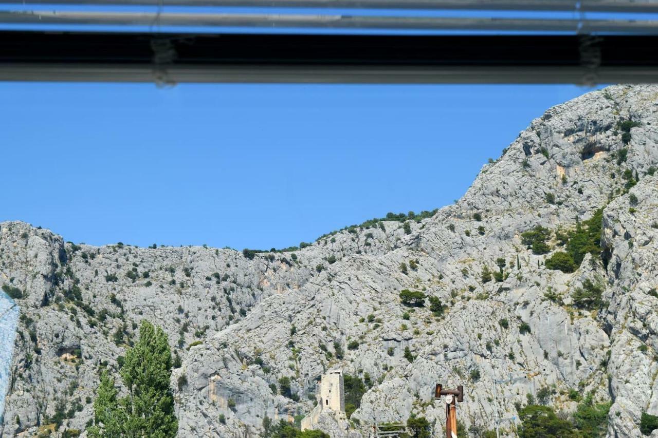 Newly Renovated Apartment "Marin" In The Center! Omiš Buitenkant foto