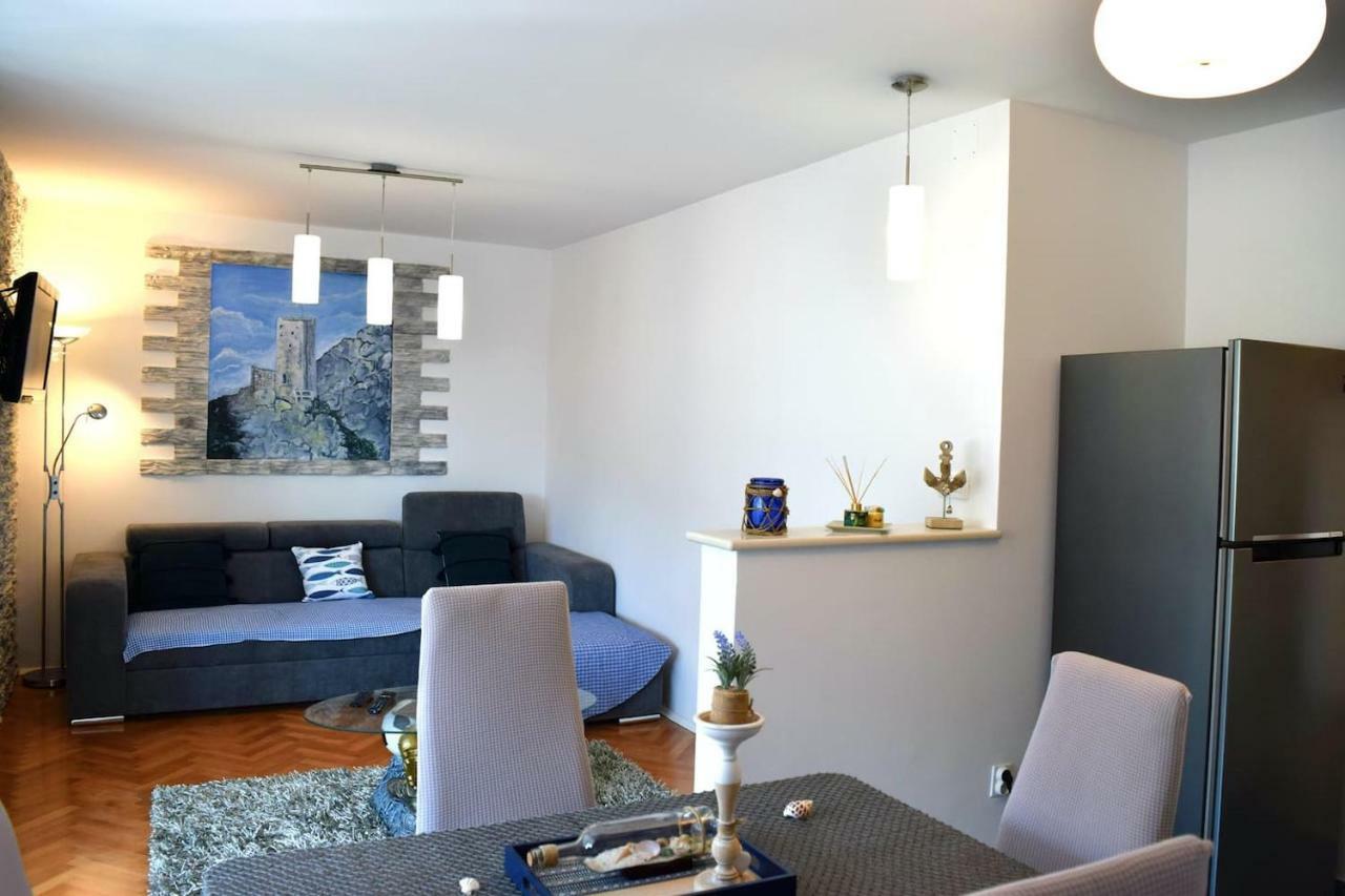 Newly Renovated Apartment "Marin" In The Center! Omiš Buitenkant foto