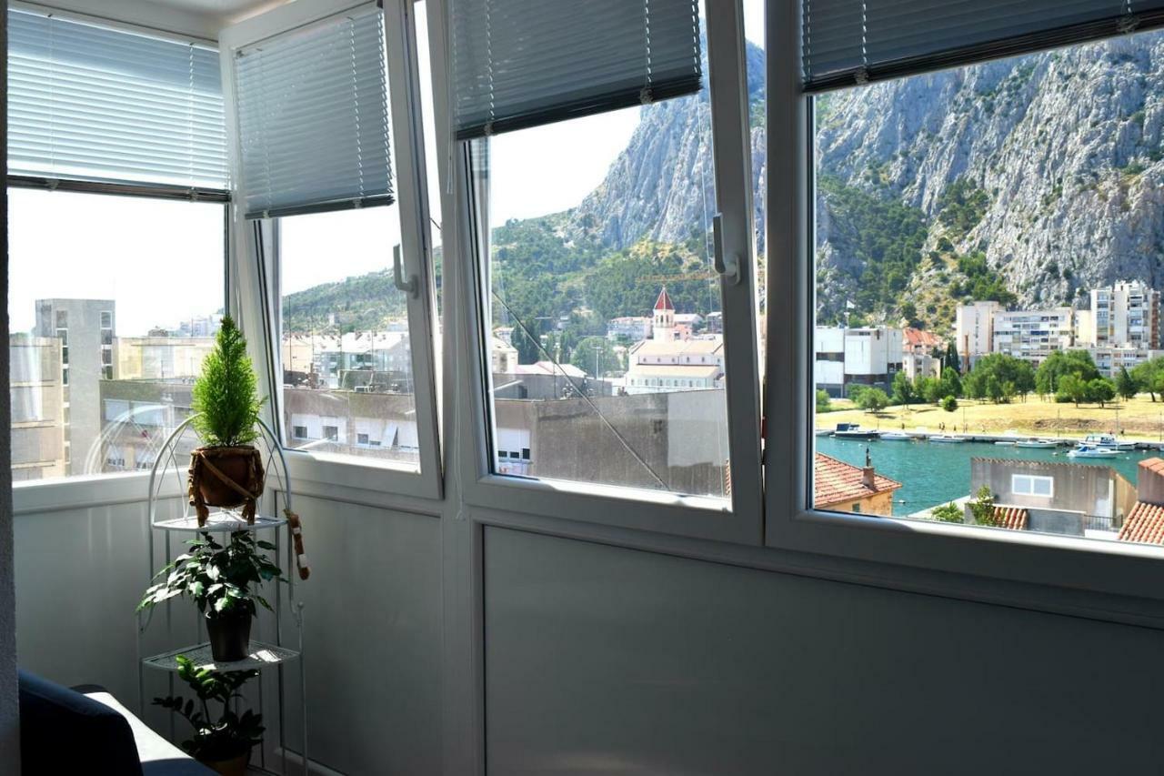 Newly Renovated Apartment "Marin" In The Center! Omiš Buitenkant foto