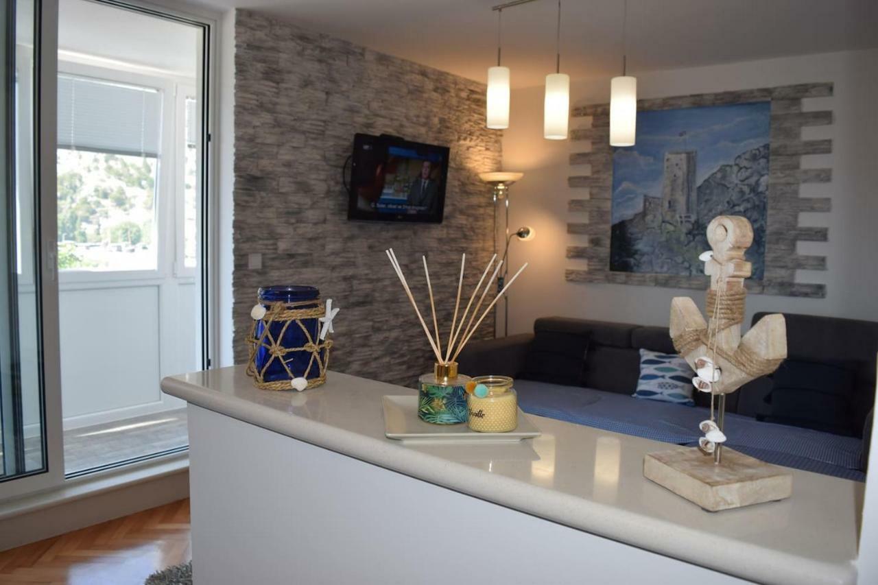 Newly Renovated Apartment "Marin" In The Center! Omiš Buitenkant foto