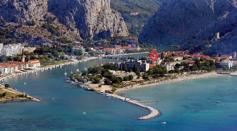 Newly Renovated Apartment "Marin" In The Center! Omiš Buitenkant foto