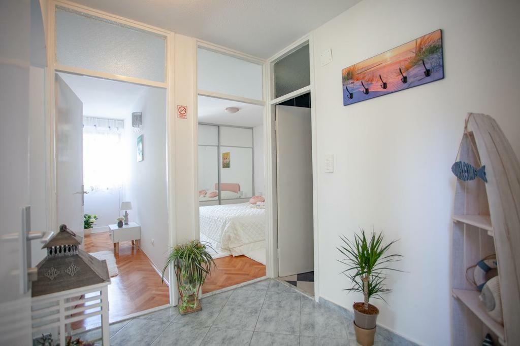 Newly Renovated Apartment "Marin" In The Center! Omiš Buitenkant foto